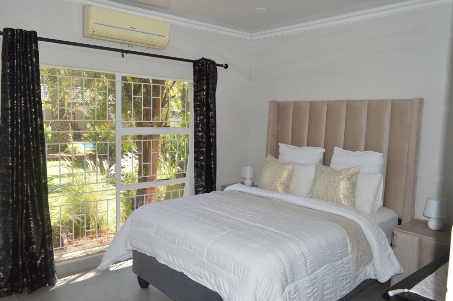 4 Bedroom Property for Sale in Flamwood North West